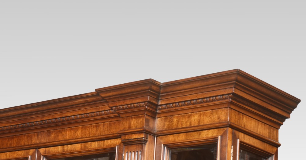 Georgian style walnut breakfront display cabinet View VII