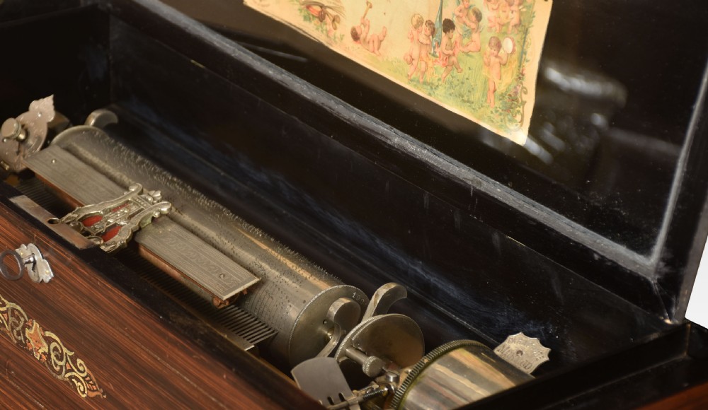Cylinder musical box View VII