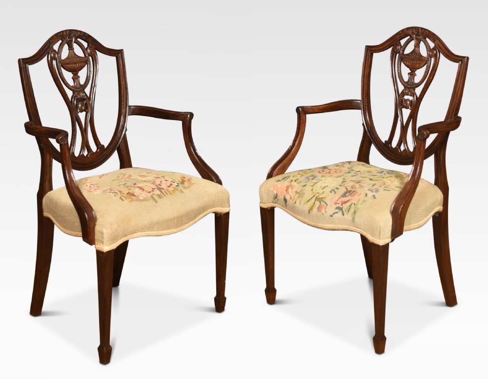 Pair of Hepplewhite mahogany armchairs