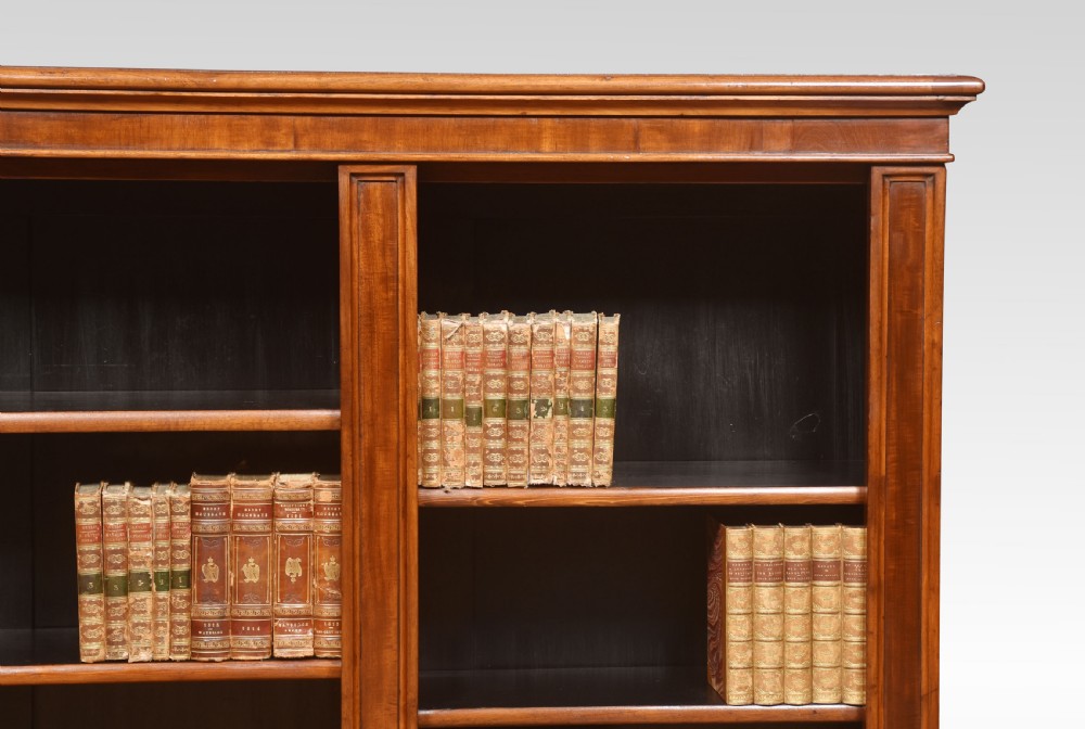 Mahogany dwarf open bookcase View III
