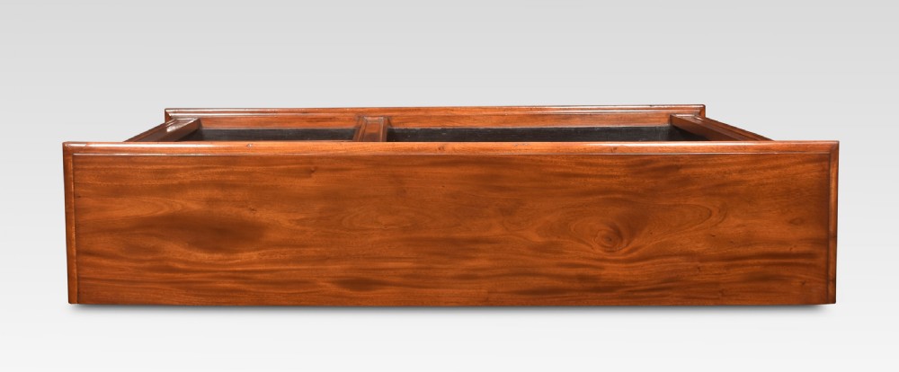 Mahogany dwarf open bookcase View VIII