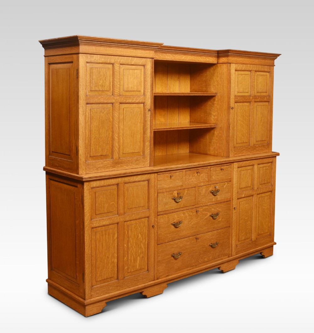 Oak Kitchen cupboard View V