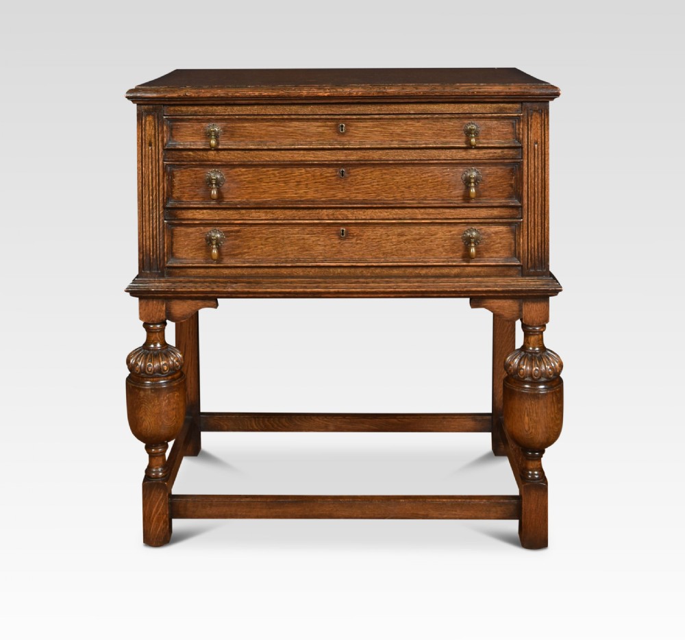 Oak Cased Canteen Of Cutlery