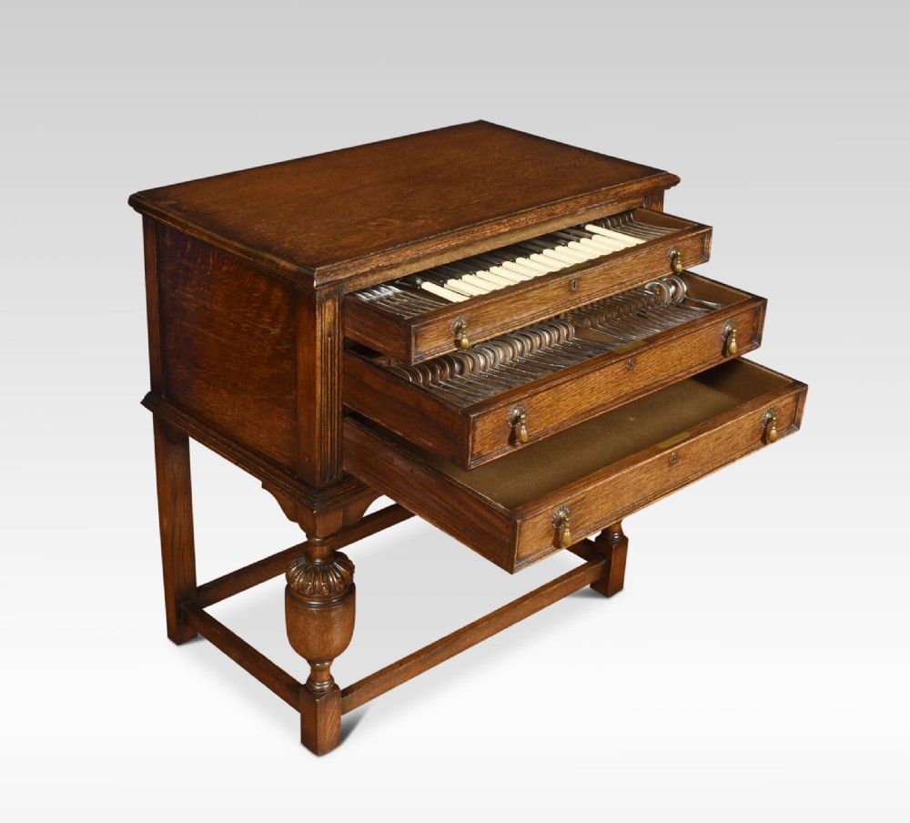 Oak Cased Canteen Of Cutlery View V