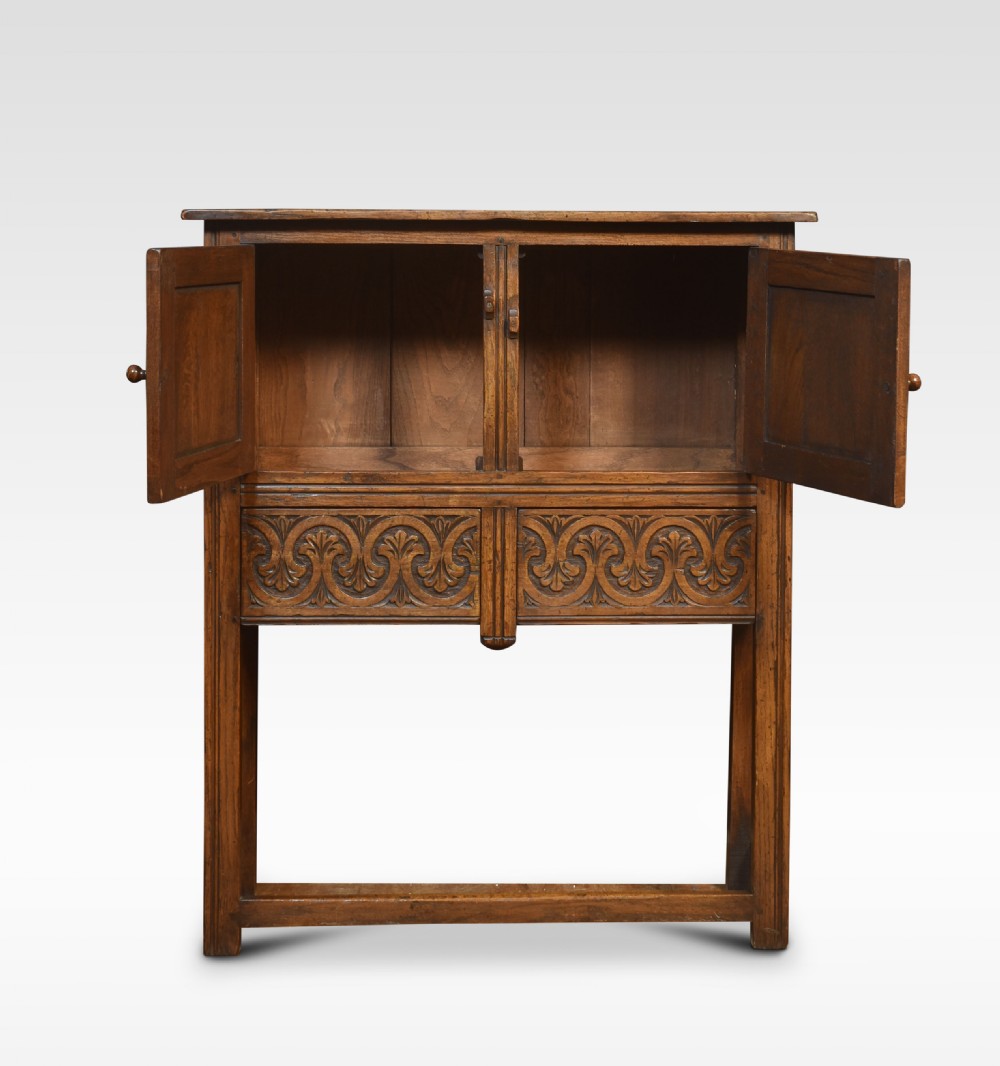Oak side cabinet View IV