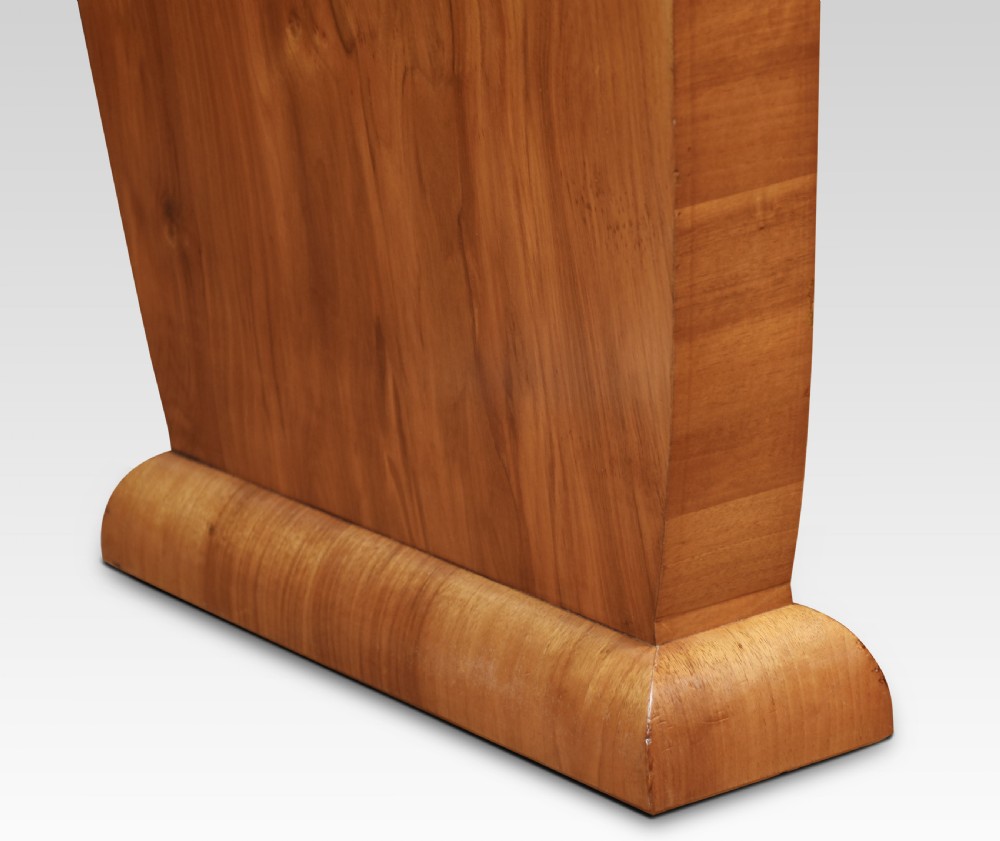 Art Deco dining table View VII