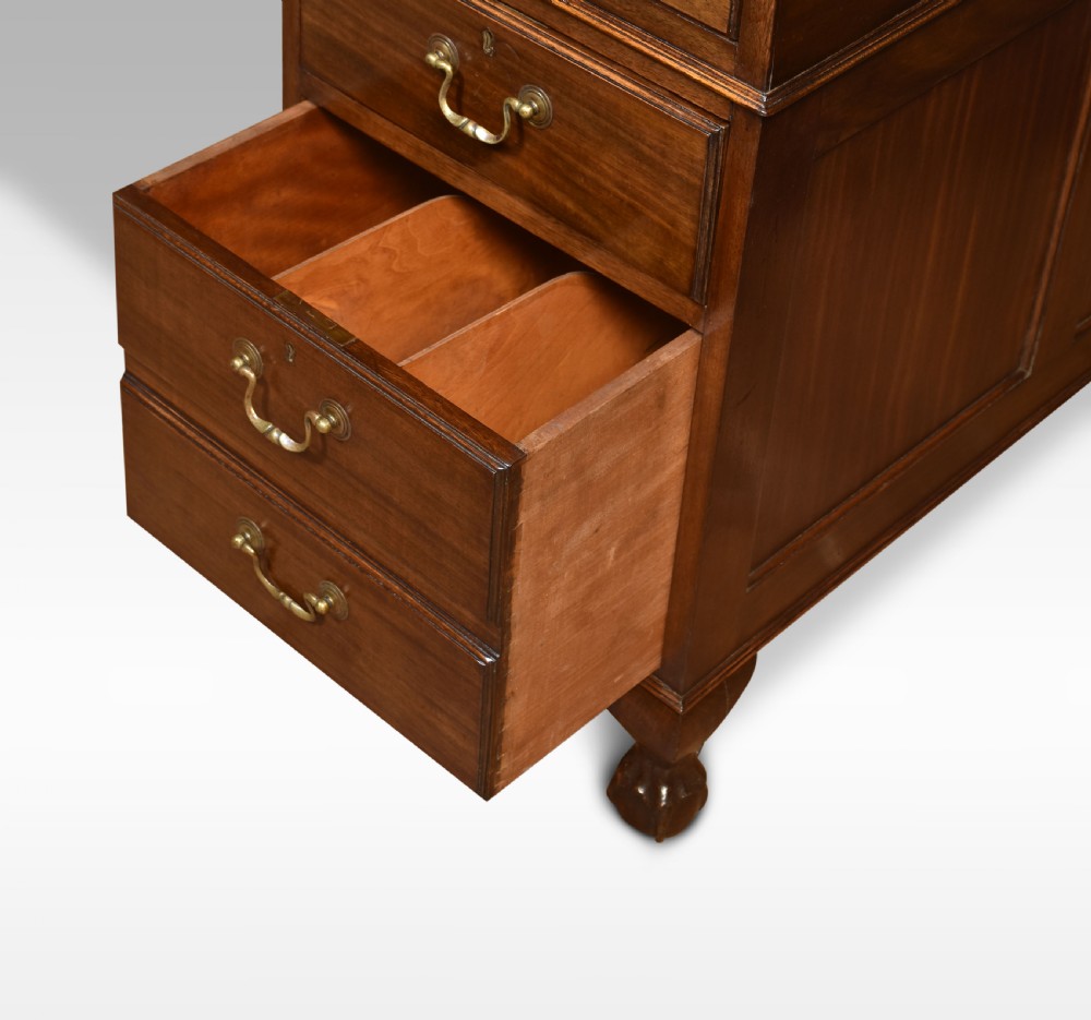 Mahogany pedestal desk View III
