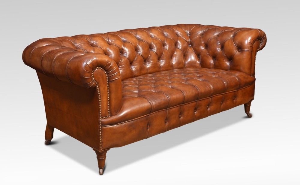 Leather deep buttoned chesterfield View II