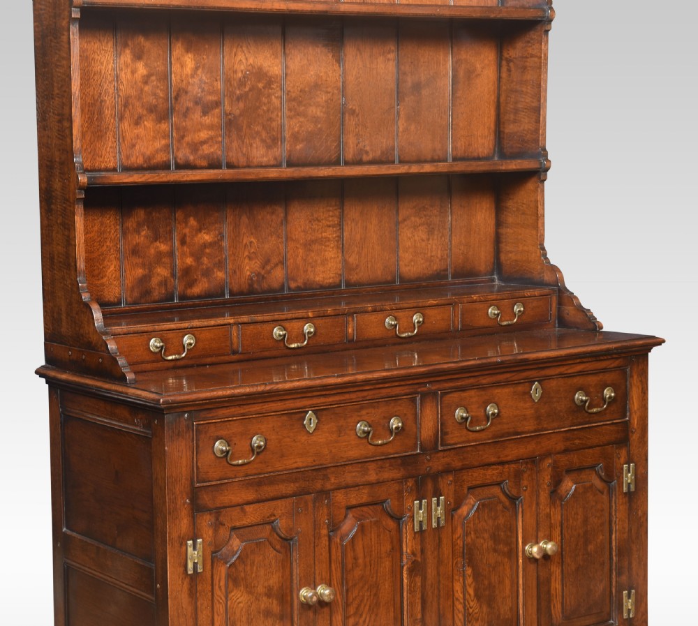 Oak dresser View V