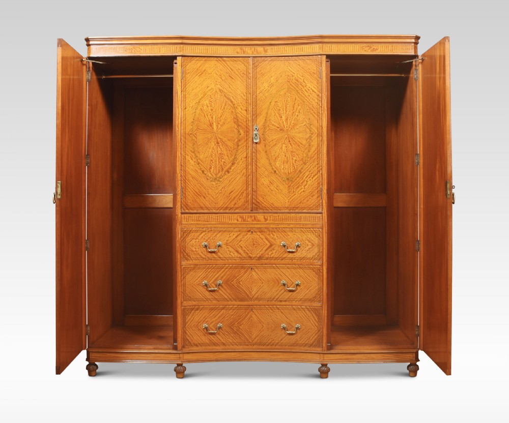 Satinwood concaved Compactum Wardrobe View II