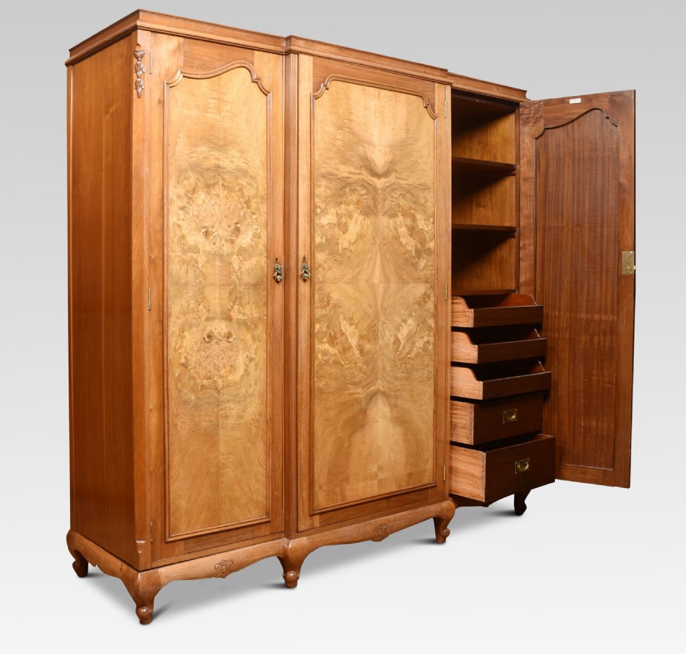Walnut Three Door Compactum Wardrobe View VII