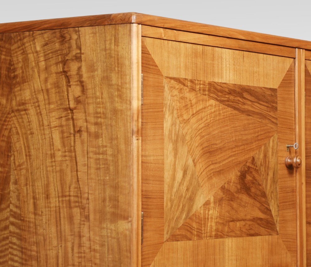 Walnut compactum wardrobe View VII