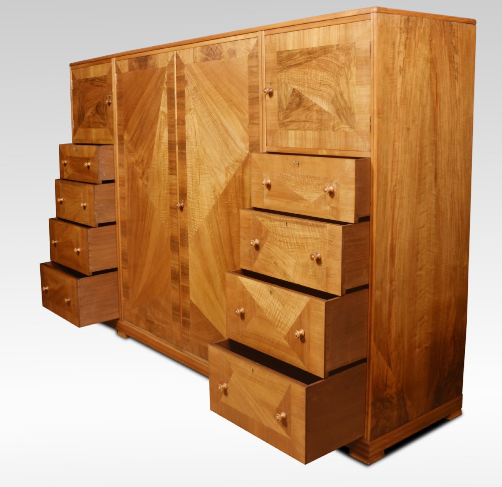 Walnut compactum wardrobe View VIII