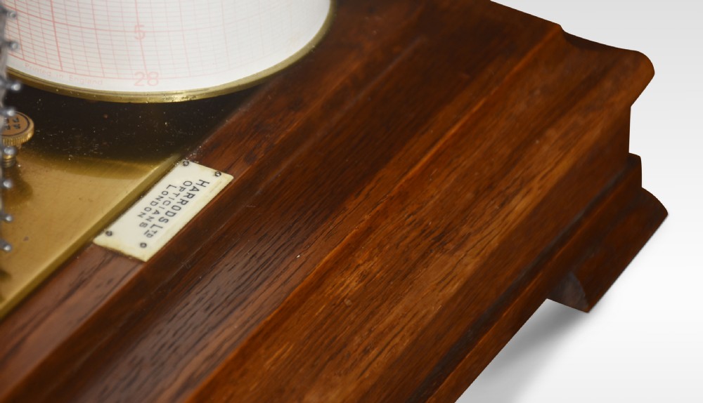 Oak cased barograph and barometer View III