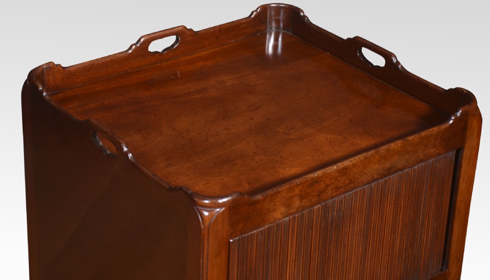 Pair of George III style bedside cabinets View VIII