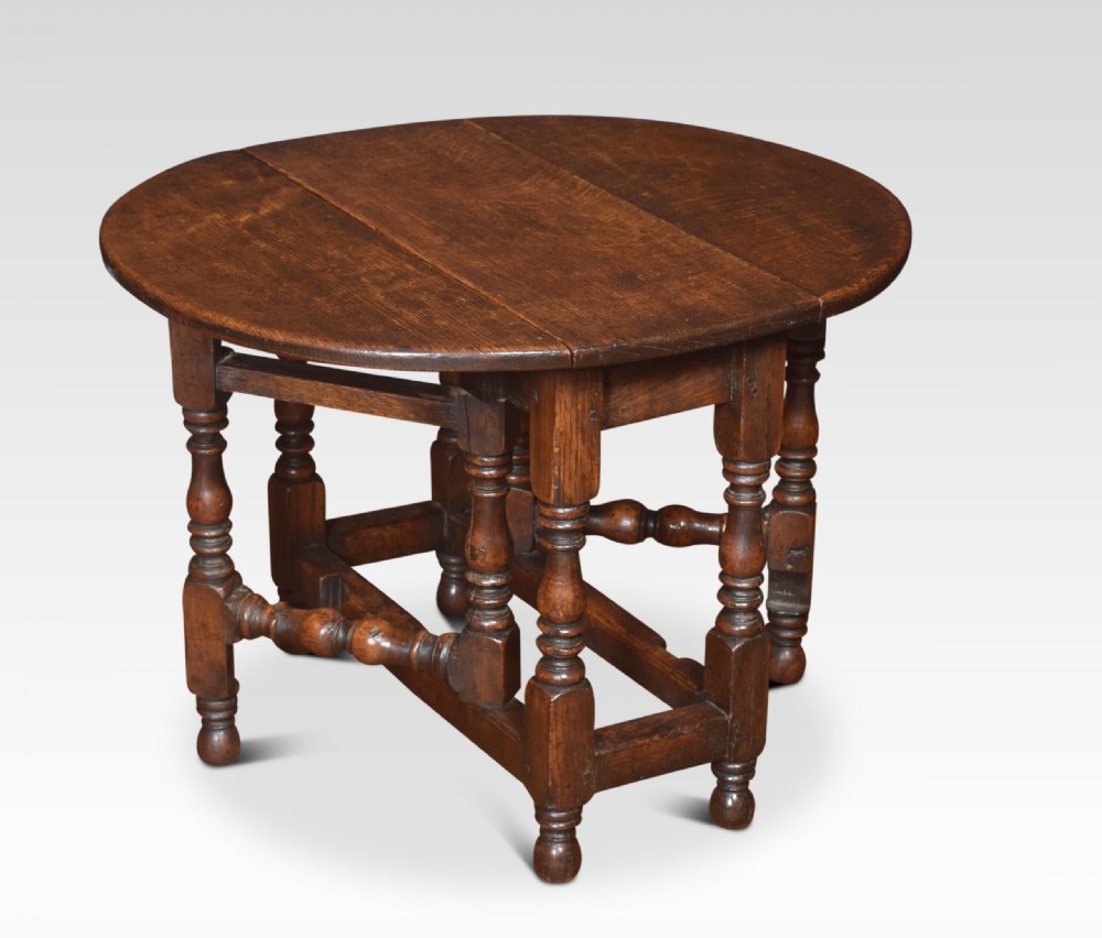 Small Oak Gate leg Table