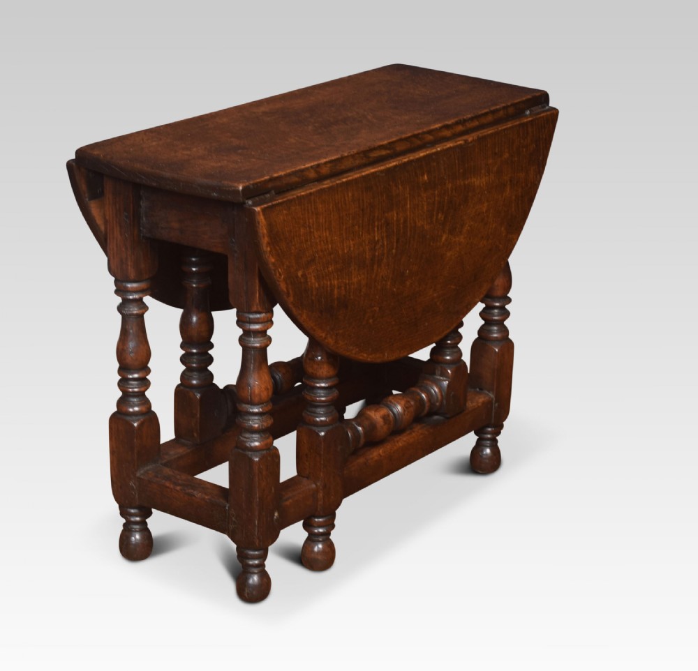 Small Oak Gate leg Table View II