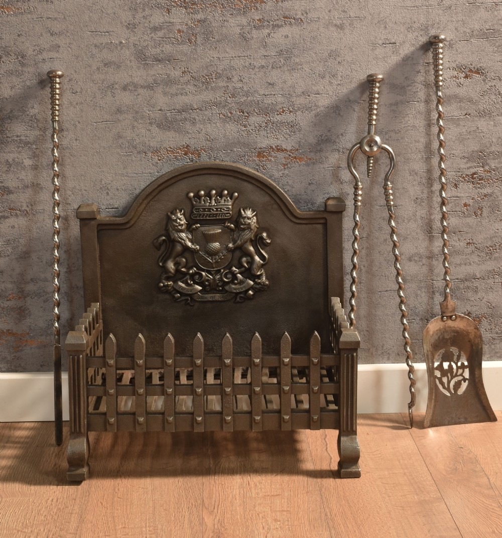 Cast iron fire grate View IV