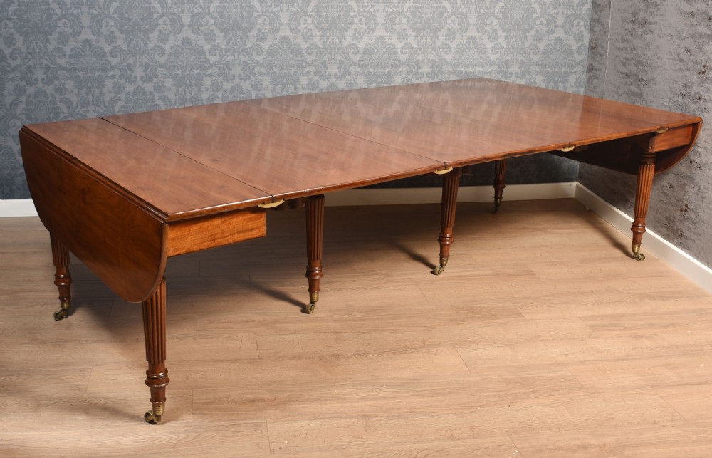 Mahogany extending dining table View XI