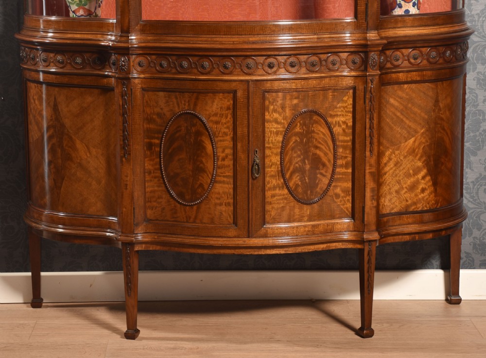 Mahogany serpentine fronted display cabinet View VI