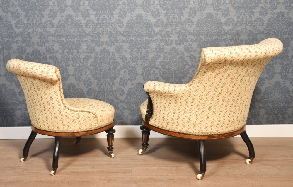 Set of two bedroom chairs View II