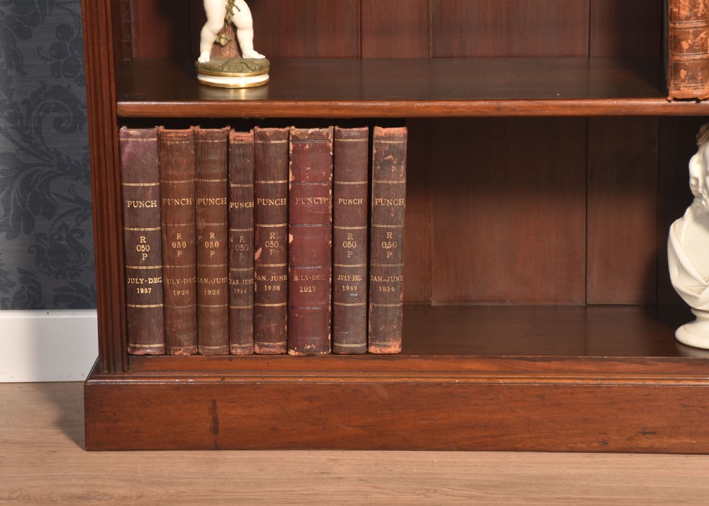 Mahogany open bookcase View VI