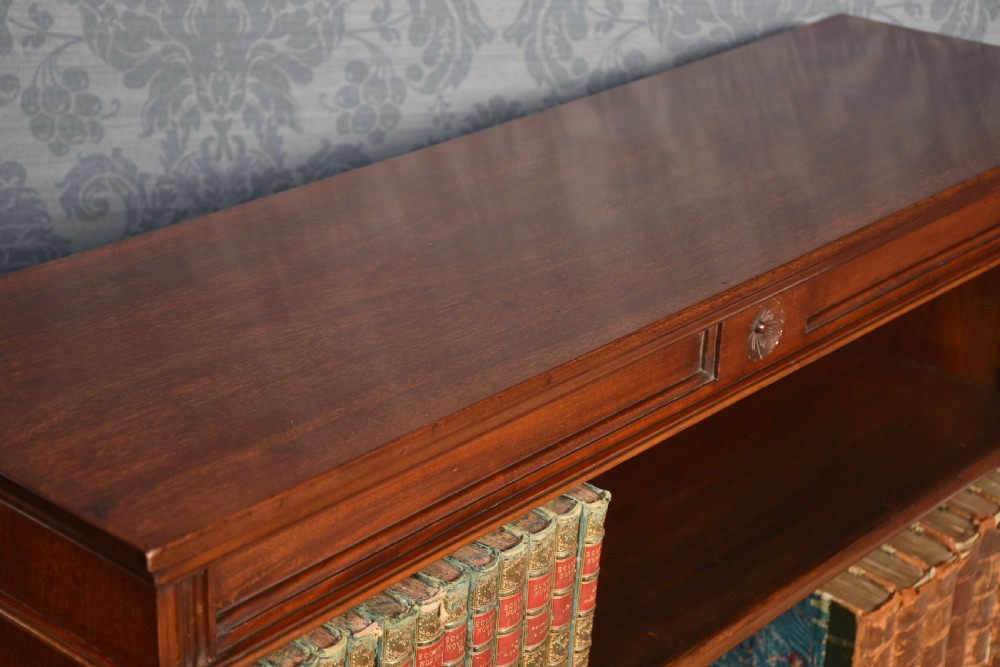 Mahogany open bookcase View IX