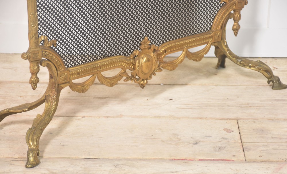 Brass and mesh French fire screen View VI