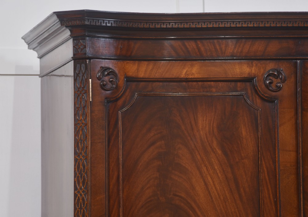 Chippendale revival mahogany wardrobe View IV