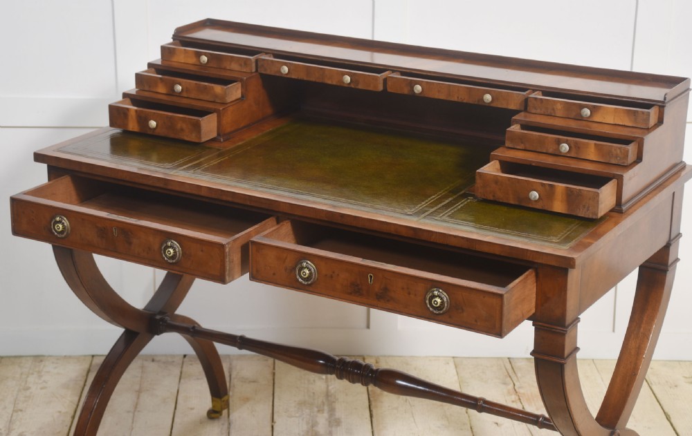 Mahogany Carlton house style desk View XIII