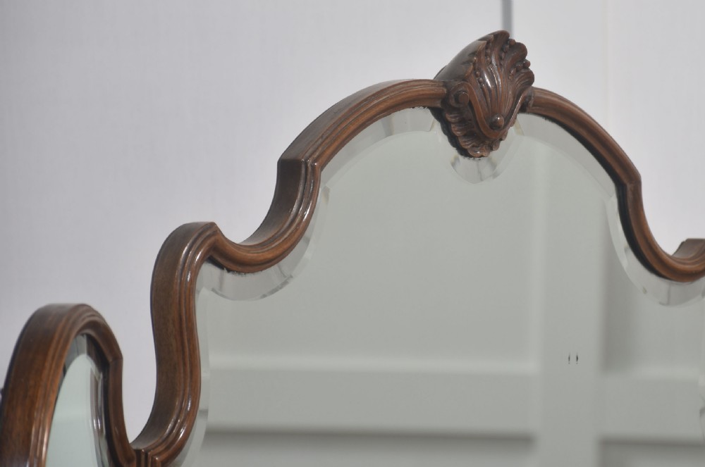 Walnut dressing table View X