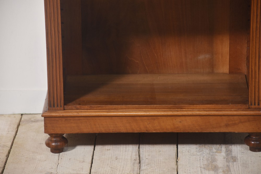 Walnut open bookcase View IX