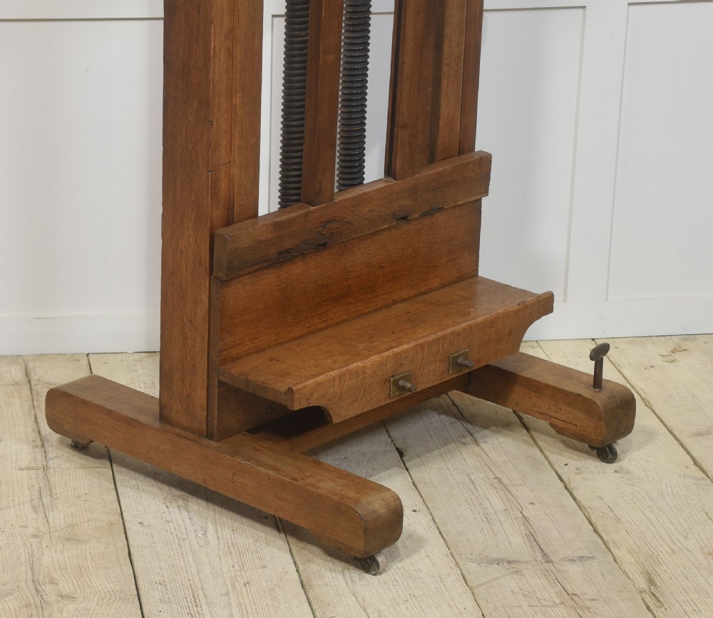 Oak artist’s fully adjustable studio easel View XII