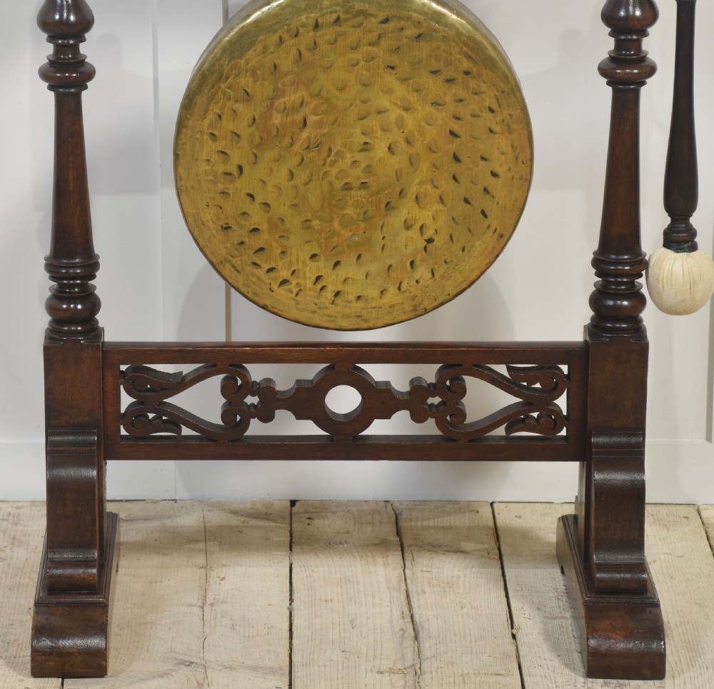Late 19th century oak dinner gong View IV