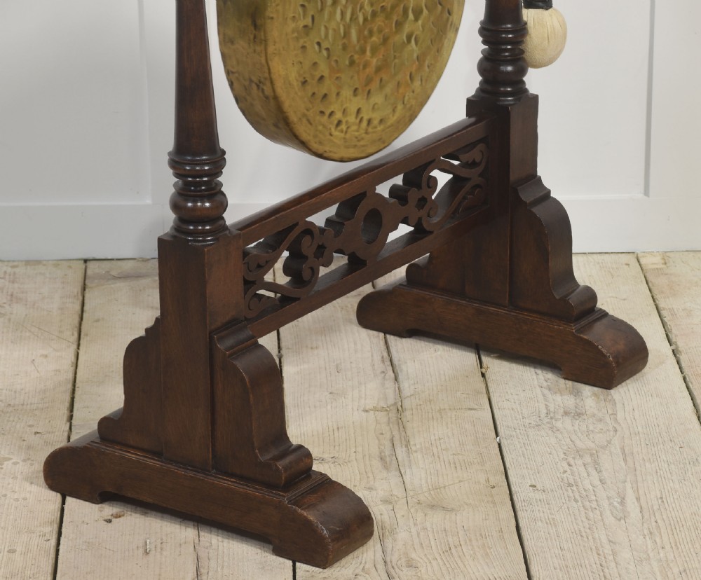 Late 19th century oak dinner gong View VI