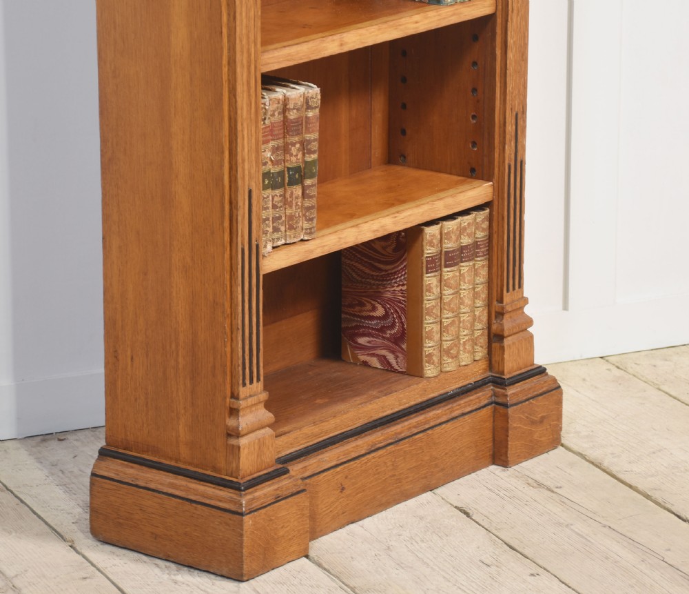 Aesthetic oak open bookcase View III