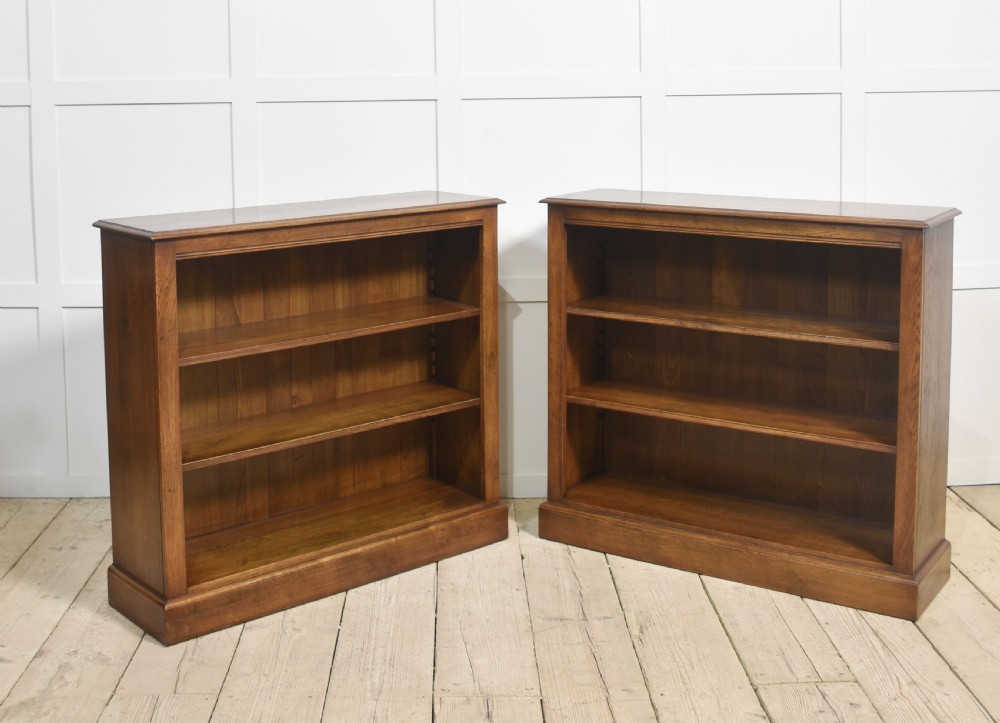 Pair of oak open bookcases View VIII