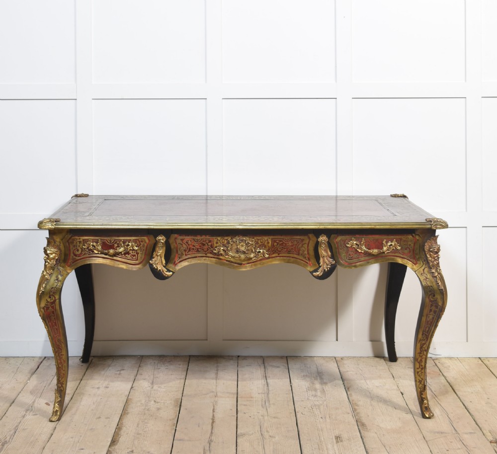 Regence Style Bureau Plat View II