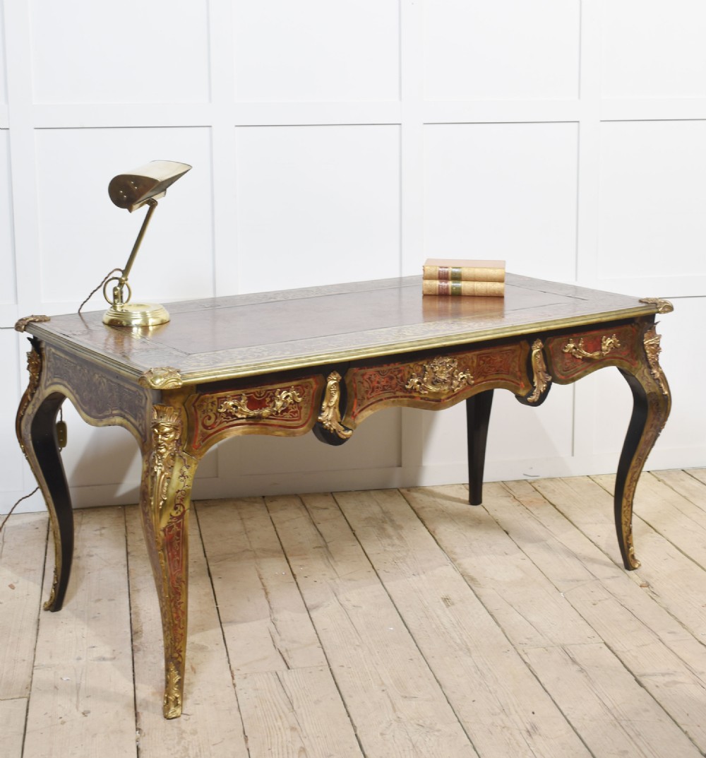 Regence Style Bureau Plat View XII