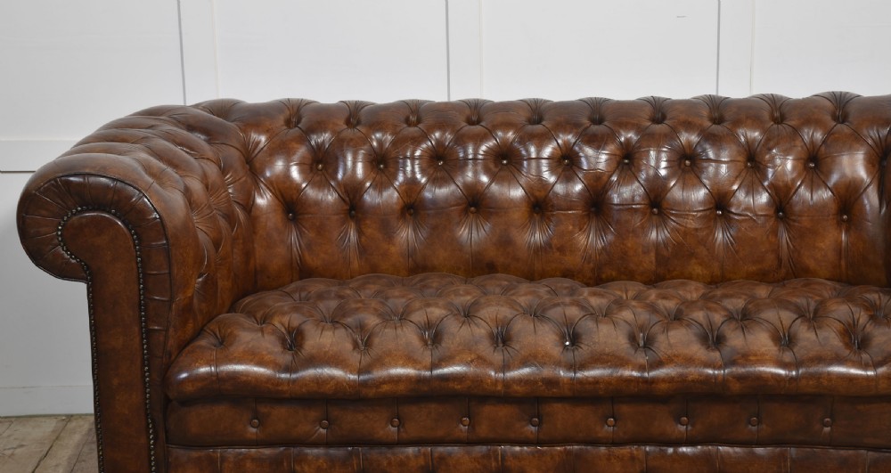 Brown leather deep buttoned chesterfield View VII