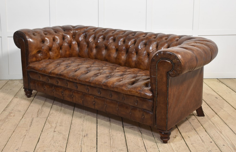 Brown leather deep buttoned chesterfield View XIII