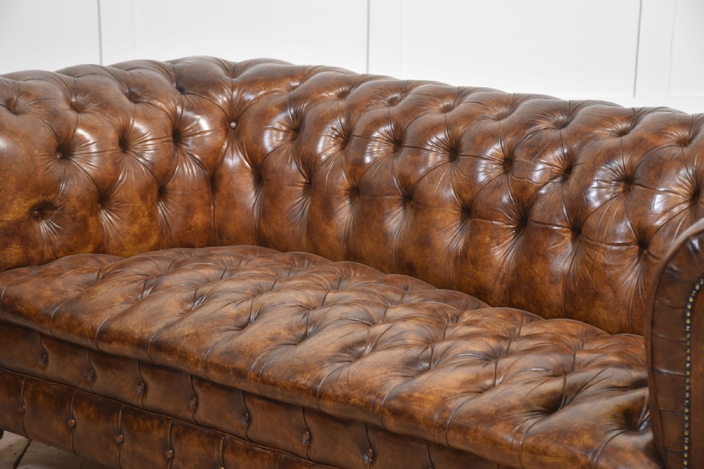 Brown leather deep buttoned chesterfield View XIV