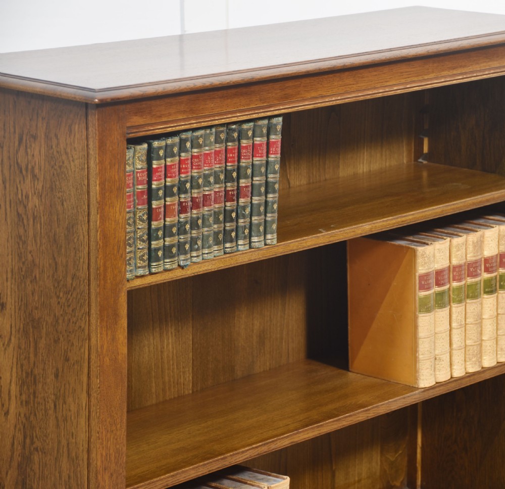 Oak open bookcases View II