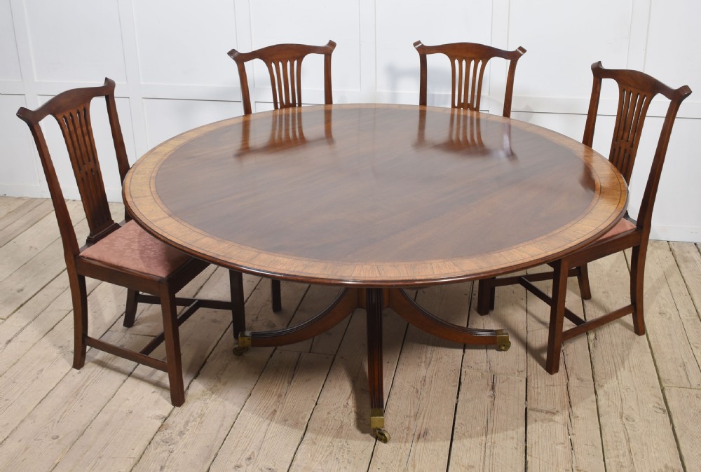 Mahogany cross banded circular dining table View III