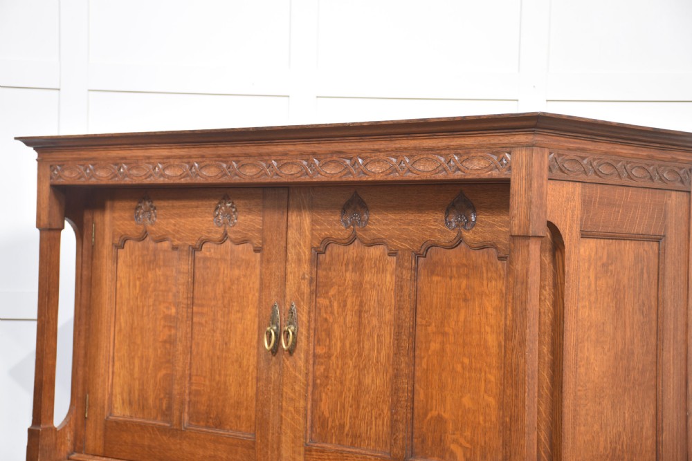 Arts & Crafts oak cupboard View XIV