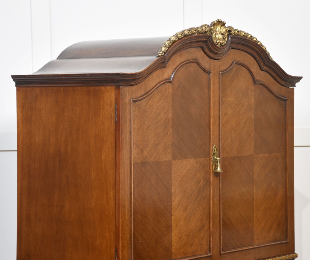 Walnut figured cabinet View VIII