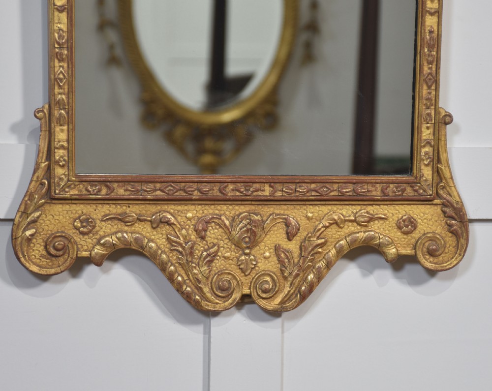 Carved giltwood wall mirror View IV