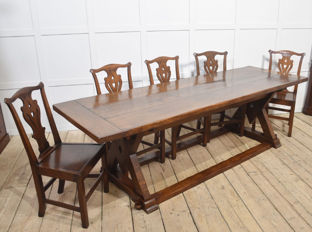 Oak refectory table View II