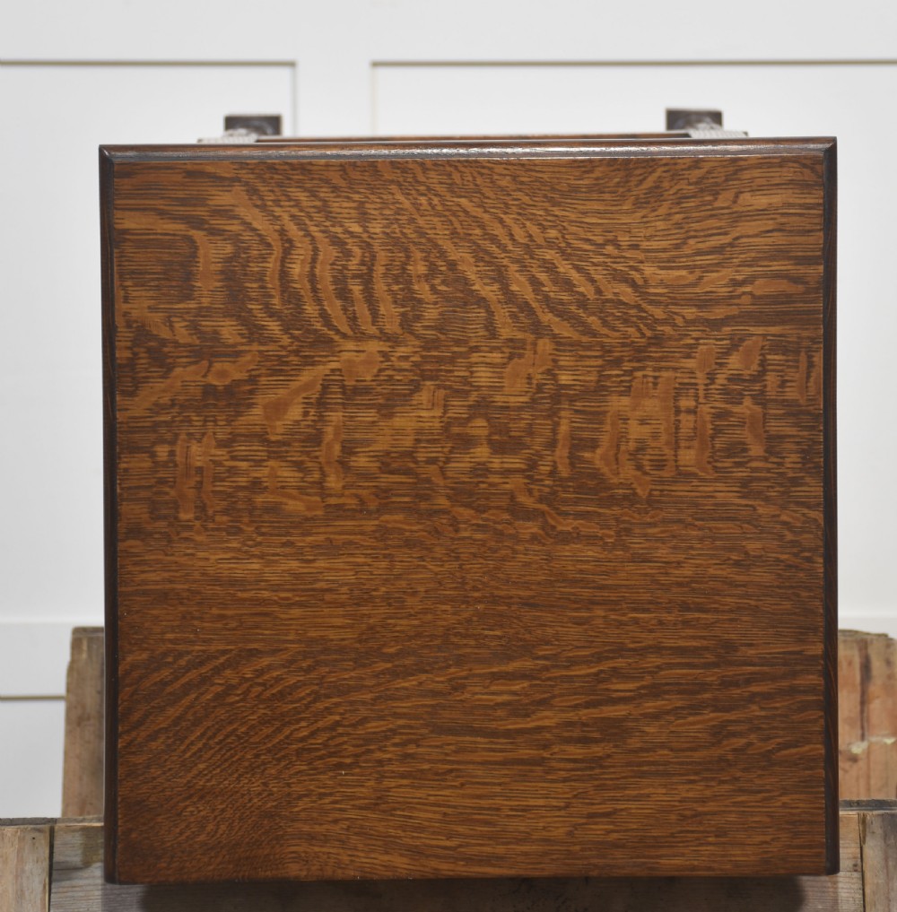 Pair of Oak Bedside Cabinets View XI