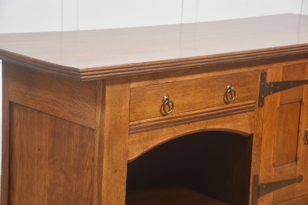 Arts and Crafts Solid Oak Sideboard View VII